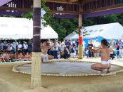 塩を包んだ紙を口にくわえ立会い