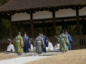 矢取から介添に矢が渡される