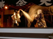 土蜘蛛が蜘蛛の糸投げつける